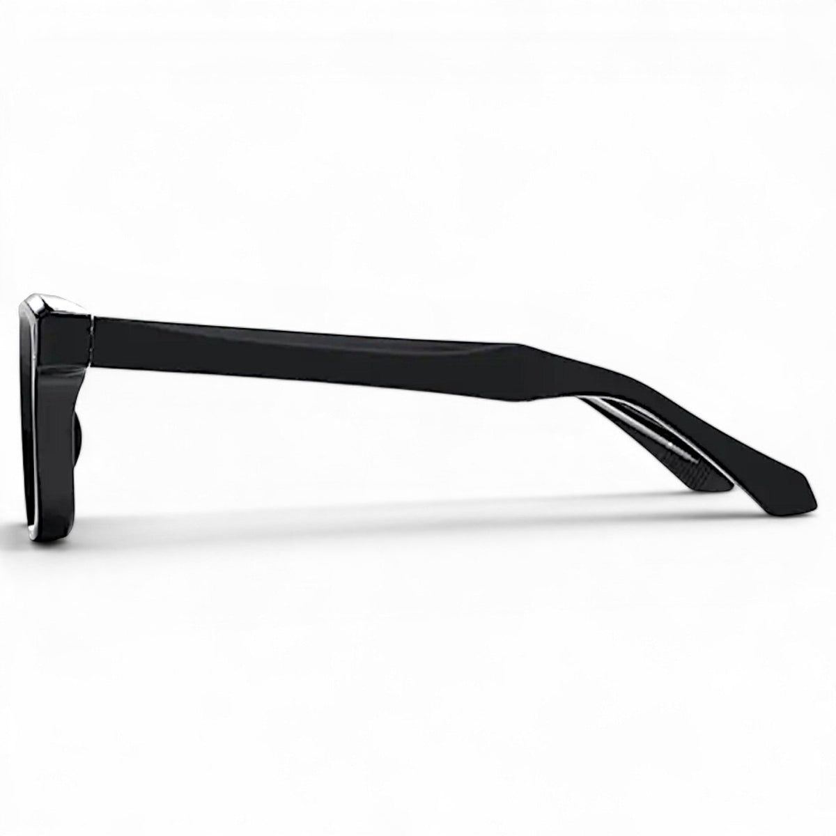 Nadaraty Eyewear Horus Kaizon sunglasses with black acetate frames and bottle green lenses.