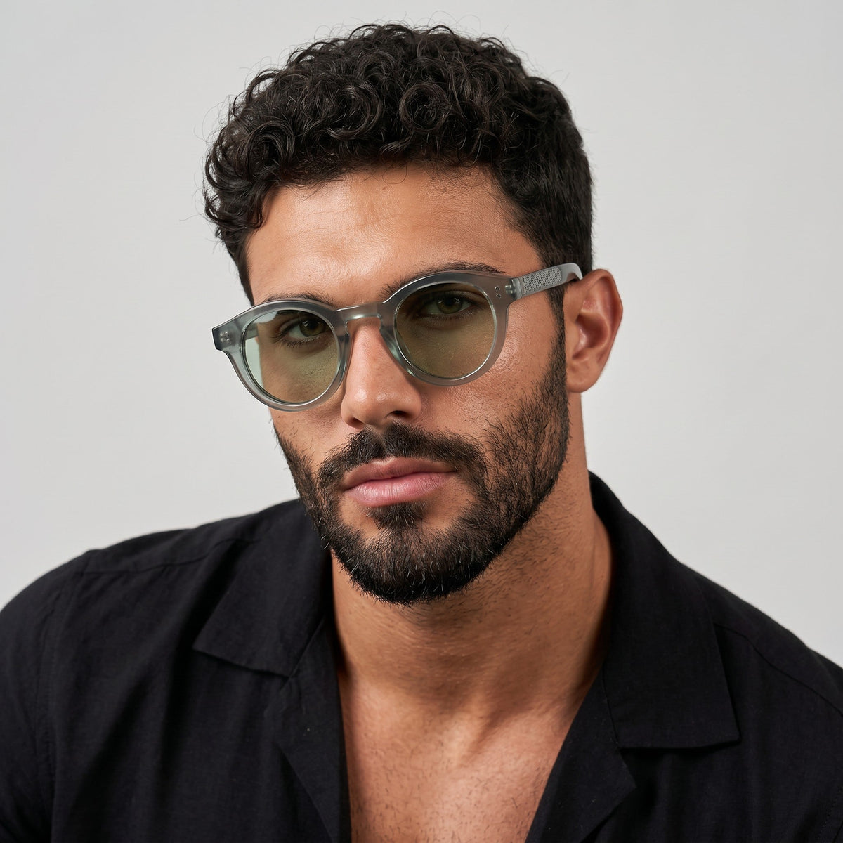 nadaraty eyewear Horus Rift H 151 grey polycarbonate rounded unisex sunglasses with light green lenses.